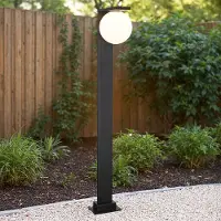 LumenXL Lampadaire anthracite avec abat-jour en polycarbonate blanc laiteux - Mesia