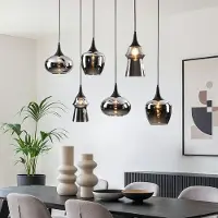 LumenXL Lampe suspendue à 6 lumières Lior noir avec abat-jour en verre fumé à effet miroir de différentes formes