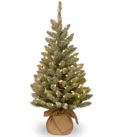 National Tree Company Arbre de Noël artificiel Snowy Burlap neige juste, pommes de pin et éclairage LED 91 cm
