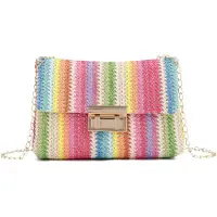 Unyqoos Pochette et sac bandoulière en paille rayée pour femmes – rayures arc-en-ciel, 21x14x5 cm, chaîne métallique amovible 50/25 cm, doublure en polyester, idéal pour l'été et les vacances