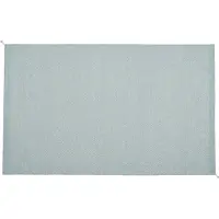 Muuto Ply Tapis en Polyester Recyclé pour l'intérieur et l'extérieur 200 x 300 cm | Light Blue