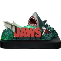 Mcfarlane Toys Les dents de la mer 1/48 PVC Statue Jaws (50th Anniversary) 25 cm