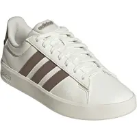 Adidas Baskets basses 'GRAND COURT 3.0' chocolat / blanc cassé