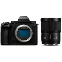 Panasonic Lumix DC-S5 IIX + Lumix S 18mm F/1.8