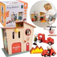 ClassicWorld Caserne de pompiers en bois avec garage, voiture et hélicoptère, 13 pièces