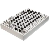 Soma Laboratory Pulsar-23 Screw White boîte à rythmes analogique