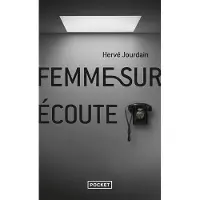 Pocket Femme sur écoute