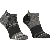 Ortovox - Chaussettes de randonnée - Alpine Low Socks M Black Raven pour Homme - Taille 42-44 - Noir