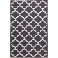 Homescapes Tapis d'extérieur résistant aux intempéries, noir et blanc, 150 x 240 cm, tapis de jardin Nola à motifs géométriques, tapis de balcon réversible