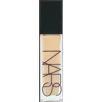 Nars Natural Radiant Longwear Foundation fond de teint longue tenue (éclaircissant) teinte GOBI 30 ml