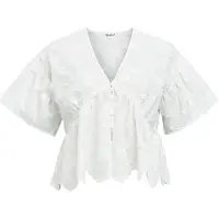 Object Avec Broderie Top