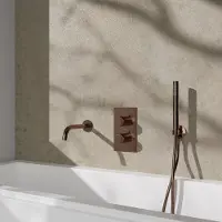 FortiFura Calvi Robinet de baignoire set - bec - 22cm réductible - flexible en métal - douchette à main - partie encastrable - support mural - cuivre brossé PVD