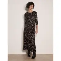 Apricot Robe ' ' gris