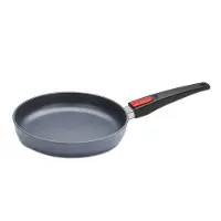 Norbert Woll Poêle en fonte Woll Diamond Lite : manche amovible, Ø 24 cm, hauteur 5 cm, compatible avec les cuisinières vitrocéramiques, à gaz, électriques et halogènes
