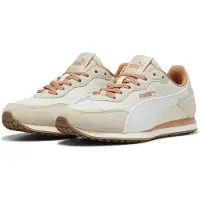 Puma Baskets ST Miler pour femmes, couleur rose, avec détails blanc cassé et semelle extérieure couleur gomme, taille 40 EU